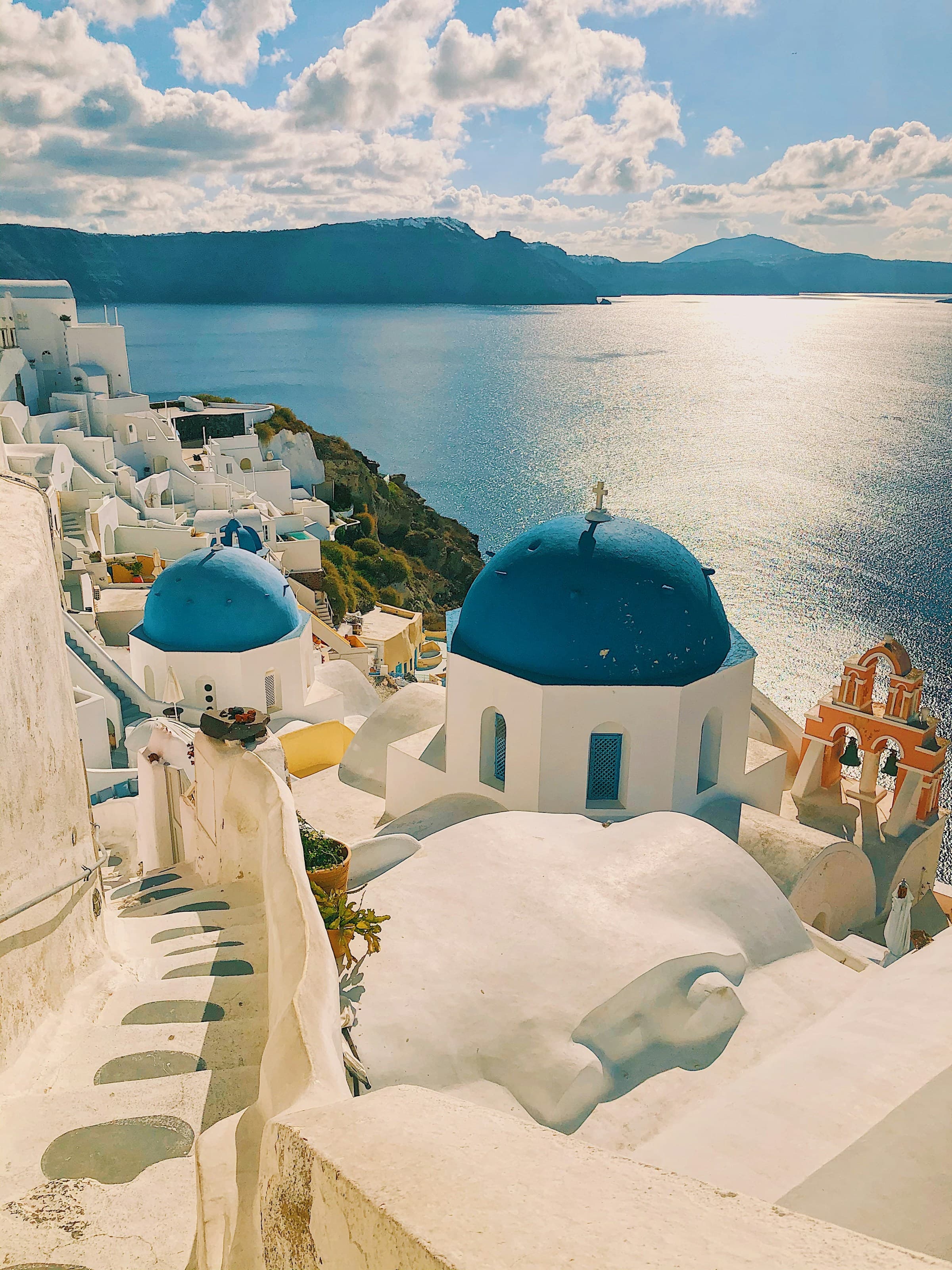 Santorini — book with points